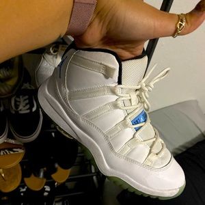 Jordan 11 legal blue
